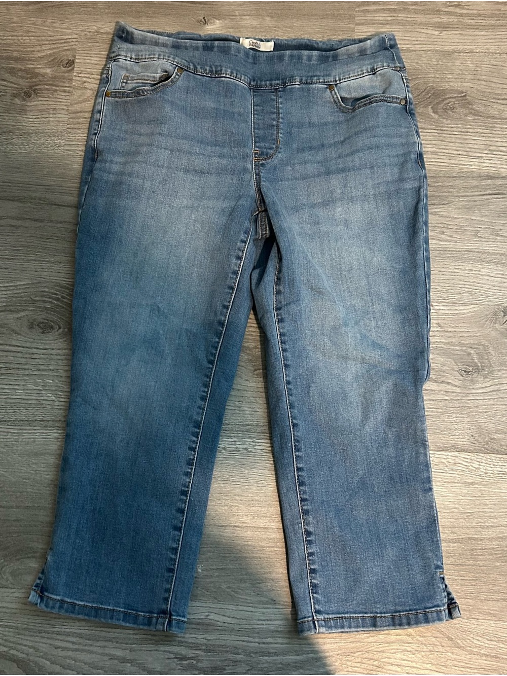 Croft & Barrow Blue Stretch Denim Capri Jeans Pull On 8